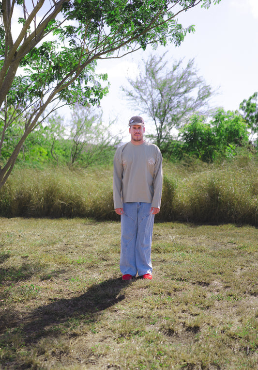 un pdf escondido longsleeve | olive sand